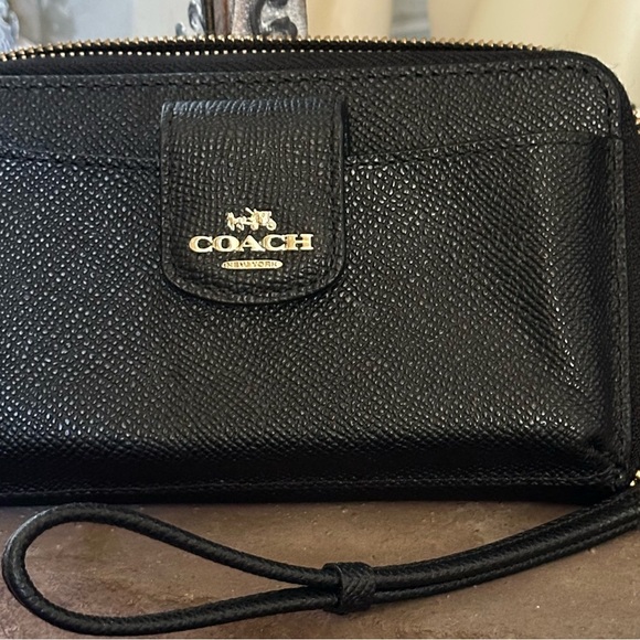 Coach-Black saffiano leather wallet/wristlet-EUC - Picture 11 of 12